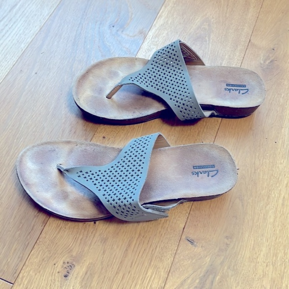 Clark’s Collection Aeron Logan thong sandal.